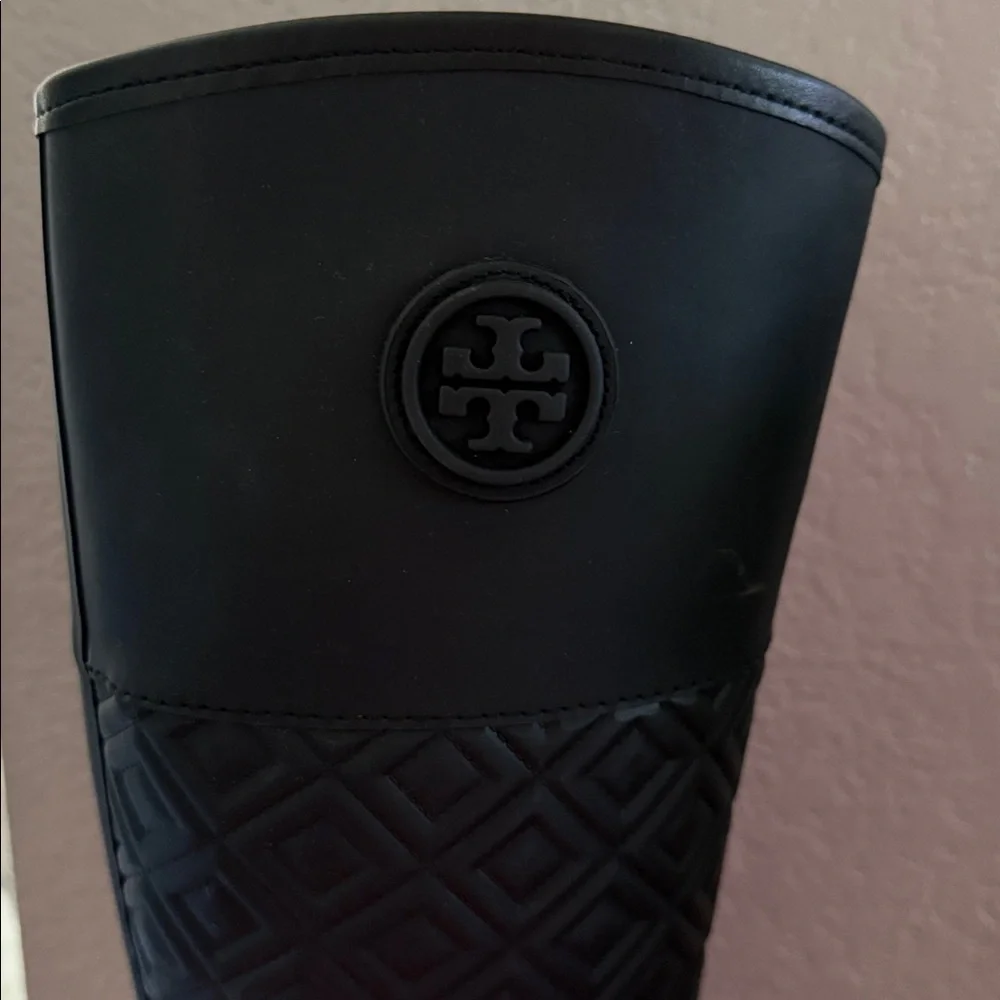 Tory Burch Marion Quilted Rain Boot Rubber/Vegan Leather MSRP $300 NIB size 8